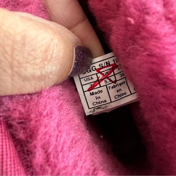 Authentic UGG Pink Leather Arden Boots - Picture 9 of 14